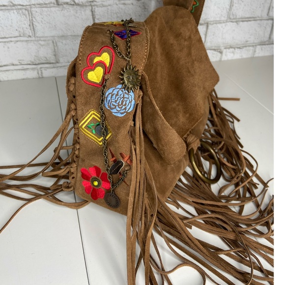 Francesco Biasia Tan Suede Fringe Shoulder Bag - Picture 4 of 10